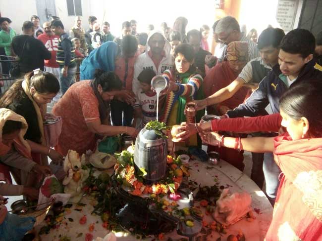 धूमधाम से
