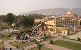 विदेशी पर्यटकों