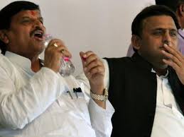 अखिलेश को