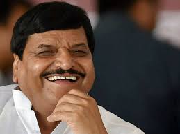 अखिलेश का