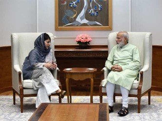 मोदी-महबूबा बैठक