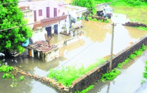 भारी बारिश