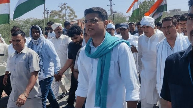 पायलट की